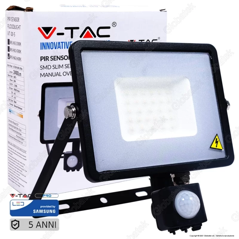 V-TAC PRO VT-30-S FARETTO LED 30W ULTRA SOTTILE SLIM CHIP SAMSUNG CON SENSORE COLORE NERO - SKU 460 / 461 / 462 